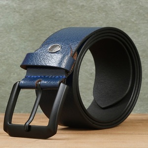 Ceinture décontractée en cuir bleu marine 100 % cuir de vachette véritable, ajustable et imperméable, avec boucle noire mate, vente en gros d'usine, personnalisable pour hommes - Product Image 1