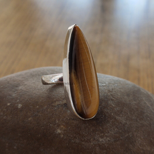 แหวนหินตาเสือธรรมชาติ ทำมือ เงินแท้ 925 แหวนพลอยสำหรับเธอ - Product Image 5