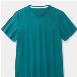 เสื้อยืดคอกลมแขนสั้นคุณภาพสูง 250gsm ผ้าฝ้าย 100% สำหรับทุกเพศ สวมใส่สบาย รับสกรีนโลโก้ตามสั่ง ขายส่งจากโรงงานสำหรับผู้ชายและผู้หญิง - Product Image 4