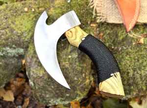 Couteau à pizza Viking en acier à haute teneur en carbone forgé à la main, gravé, de haute qualité, vente en gros, avec étui en cuir - Product Image 3