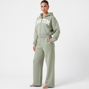 Conjunto Deportivo para Mujer, Sudadera Corta con Cremallera Completa y Pantalones Jogger, Personalizable, Transpirable, Color Verde Salvia Sólido - Product Image 2