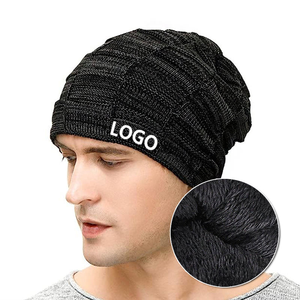 Bonnet en polaire côtelé personnalisé avec logo, style décontracté, respirant et imperméable, idéal pour l'hiver et les activités de plein air - Product Image 1