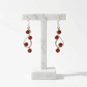 Boucles d'oreilles pendantes en argent sterling 925 avec onyx rouge, design tourbillon fait main, pierres précieuses rondes, vente en gros de bijoux - Product Image 3