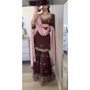 ชุดราตรีปักลายจากนักออกแบบชุดใส่ไปงานปาร์ตี้เสื้อ Plazzo and Dupatta - Product Image 3