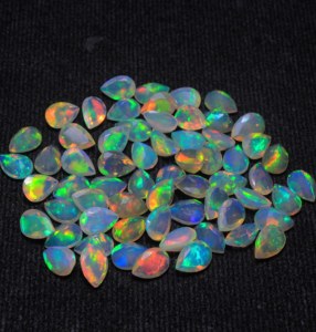 Opale facettée taille poire, pierre précieuse naturelle d'opale Welo d'Éthiopie, taille calibrée, pierre précieuse en vrac pour bijoux - Product Image 2