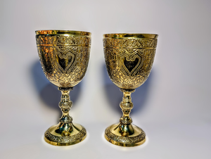 Cáliz de Latón Personalizado Hecho a Mano, Copa de Vino Chapada en Oro Grabada, Taza de Metal Vintage de Lujo para Beber - Product Image 2