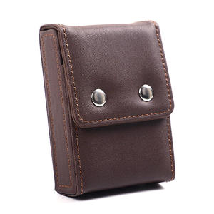 Étui à cartes en cuir PU marron avec fermeture magnétique, support portable pour jeu, design à coins carrés - Product Image 5