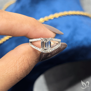 แหวนเพชรทรงเหลี่ยมมรกต 2 กะรัต สวยงาม ประดับเพชรแบบฝังเต็มตัวเรือน ทองคำขาว 10K ได้รับการรับรองจาก IGI แหวนสำหรับเจ้าสาว - Product Image 5