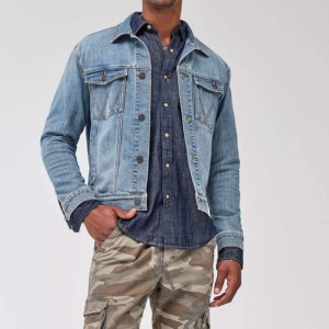 Veste de pluie en jean d'hiver pour homme, personnalisée, de haute qualité, avec rembourrage en duvet, couleur unie, col montant, styles garçon, vente en gros OEM - Product Image 1