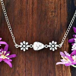 Collier artisanal en argent sterling 925 avec pierre précieuse naturelle jaspe cheval sauvage en forme de triangle, motif marguerite, bijoux raffinés pour femmes - Product Image 5