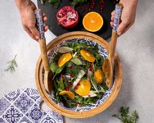 Ensemble de saladiers décoratifs en bois de manguier faits à la main avec des accessoires et un couvercle assortis - Carreaux bleus marocains 4 - Product Image 4