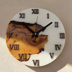 Horloge murale en résine époxy artisanale de qualité supérieure avec cadre en bois, affichage moderne de luxe à aiguilles pour la décoration intérieure du salon - Product Image 1