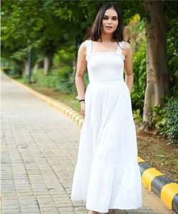 Robe longue imprimée à col en V pour femme, design unique, idéale pour la plage et les soirées, qualité supérieure et unique, vente en gros, tendance été 2026 - Product Image 5