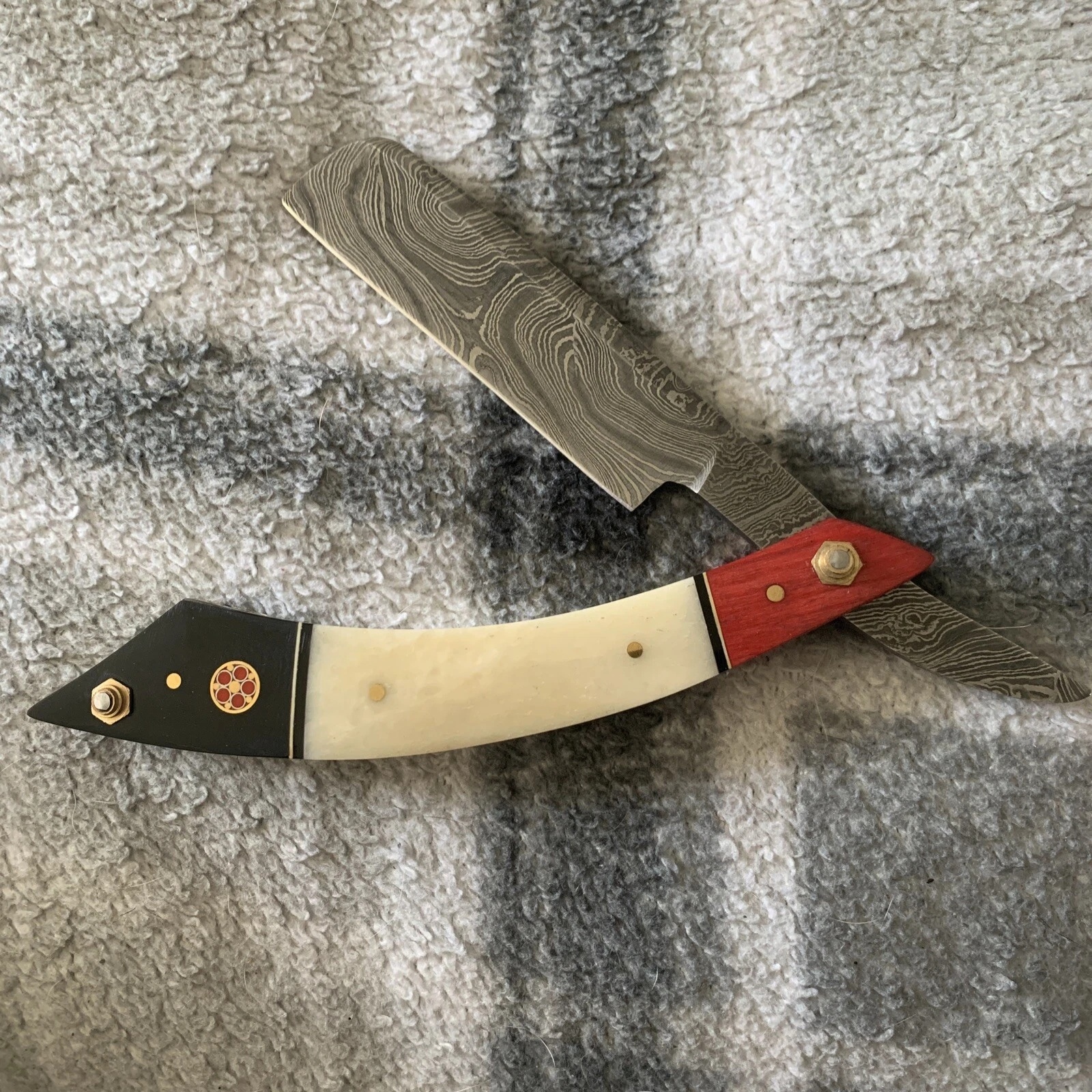 Razor-1