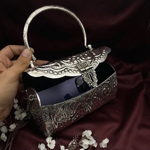 Bolso de Mano Metálico Hecho a Mano de Alta Calidad, Precio Económico, F S INTERNATIONAL, Rectangular, Personalizado, Caja de Latón Plateado, Elegante - Product Image 1