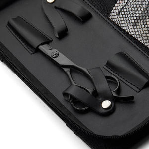 Juego de tijeras de barbero negras premium hechas de acero inoxidable de alta calidad, kit profesional para cortar y entresacar el cabello - Product Image 4