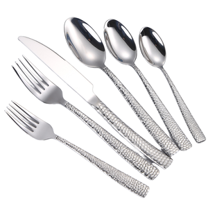 Ensemble de couverts en métal de luxe avec logo personnalisable - Couteau, fourchette, cuillère pour événements et restaurants - Product Image 2