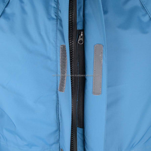 แจ็กเก็ตเสื้อคลุมลำลองมีฮู้ดและปิดด้วยซิปวัสดุ Gore-Tex สำหรับกิจกรรมกลางแจ้งในฤดูหนาว - Product Image 1