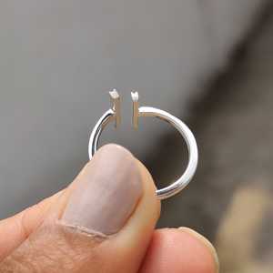 Anillo de compromiso de moissanita con corte brillante redondo y diseño abierto de moda, de plata de ley 925, ajustable para mujer, para aniversario o boda - Product Image 6