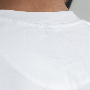 Camiseta básica de algodón peinado transpirable para hombre, corte regular, precio asequible, hecha en Bangladesh, antiarrugas. - Product Image 1