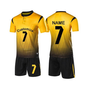 Vêtements de sport sur mesure, uniformes de football au design unique, nouveaux modèles, uniformes de football les plus populaires avec couleur et taille personnalisées. - Product Image 4