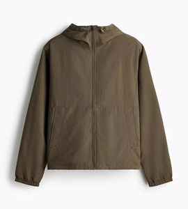 Veste coupe-vent noire pour hommes, veste décontractée légère et coupe-vent à capuche, coupe ample, vêtements d'extérieur pour l'automne - Product Image 1