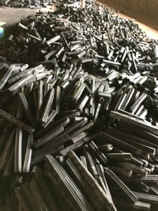 Briquettes de compresse de bambou carbonisé de 12mm de la meilleure qualité du fournisseur du Vietnam Nouveau produit de parquet imperméable à chaud - Product Image 3