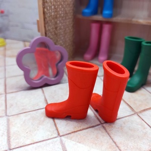 Colorido escala 1:12 goma/madera/arcilla Botas de lluvia muebles juguetes decoraciones en miniatura para accesorios de casa de muñecas DIY - Product Image 5