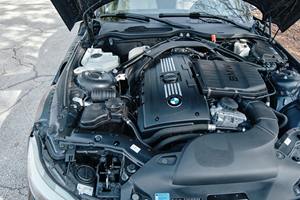 2011 B-M-W-Z-4 s-D-r-i-v-e-3-5-i-s - Product Image 5