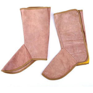Chaussures de travail pour soudeurs en cuir de vachette pleine fleur haute résistance, protection ignifuge et résistante à la chaleur (500-1000°C) contre les risques - Product Image 1