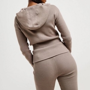 <b>Women's</b> Hooded Zip-Up Crop <b>Sweatshirt</b> Solid Color Knitted Full Sleeve Autumn Wear Breathable Spandex Cotton Blend - Product Image 4