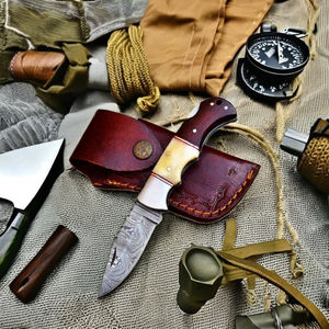 Cuchillo Plegable de Bolsillo para Camping, Forjado a Mano en Acero Inoxidable con Mango de Madera, con Opciones Personalizables de Grado Industrial OEM - Product Image 3