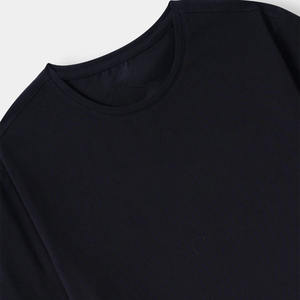 T-shirt surdimensionné en coton tricoté à col rond et manches courtes pour homme, de la meilleure qualité, avec option d'impression numérique de logo personnalisé pour hommes et femmes - Product Image 3