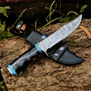 Couteau Bowie droit artisanal en acier Damas d'A&M ENTERPRISES, manche en Micarta, pour usage industriel, camping, survie, chasse et usage général. - Product Image 4