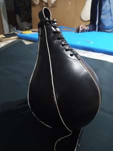 Ballon de frappe rapide en cuir PU à double extrémité, sac de vitesse suspendu en forme de poire avec équipement d'entraînement de réaction visuelle, ballon d'entraînement de boxe - Product Image 4