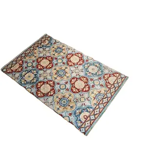 优质手工簇绒刺绣地毯和地毯的值得信赖的供应商，可以最优惠的价格出售