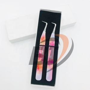 Pinzas de pestañas de diseño personalizado de 90 grados, extensiones de pestañas de acero sostenibles recubiertas de papel con logotipo privado - Product Image 1