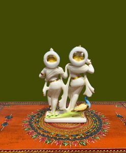 Nirmala Handicrafts - Estatua Religiosa Decorativa de Resina Pintada de Radha Krishna, Pulida a Mano, Diseño Tradicional, para Mesa - Product Image 4