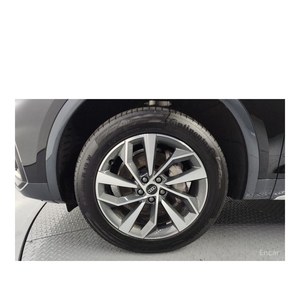 Audi Q5 45 TFSI Quattro 2023, 22,551 km, Volante a la Izquierda, Asientos de Cuero, Cámara Trasera - Product Image 5