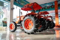 Prix Réduit - Pour Tracteur Agricole à Roues Kubota Thaïlande M 6040 Haute Performance 40cv 50cv 60cv - Pour l'Agriculture