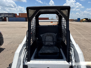 Cargadora compacta S185 de 2012 inoperable con cabina cerrada, máquina de construcción - Product Image 2