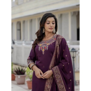 Ensemble Kurti Pantalon Dupatta pour femmes - Tenue élégante en trois pièces - Product Image 3