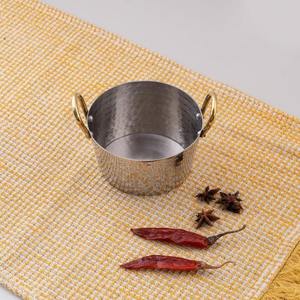 Cubo para servir dal curry de acero martillado, sin BPA, resistente al calor, moderno y de lujo, con asas doradas, plato pequeño de metal para preparación y servicio en la cocina - Product Image 1