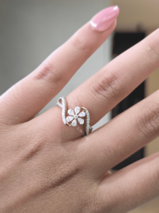 Anillo Floral con Diamante Cultivado en Laboratorio de 0.55 CT, Oro, Diseño Abierto, Pavé, Joyería de Aniversario para Mujer - Product Image 1