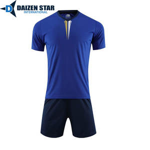 Uniforme de Fútbol Personalizado DSI de Secado Rápido, Elástico y Transpirable de Poliéster de Manga Corta, Impresión por Sublimación Profesional para Equipos - Product Image 1