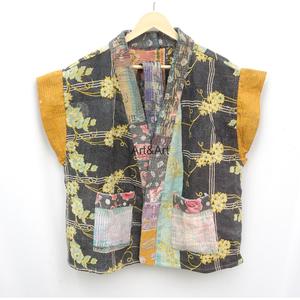 Chaqueta Acolchada de Lujo para Mujer, Estilo Vintage Kantha, Hecha a Mano, de Primera Calidad, Manga Corta, Cuello en V, Cierre con Cinturón, 100% Algodón - Product Image 5