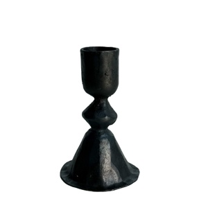 เชิงเทียนโลหะหลอมด้วยมือสำหรับร้านค้าปลีกหรูและผู้เชี่ยวชาญด้านการออกแบบตกแต่งภายใน - Product Image 1