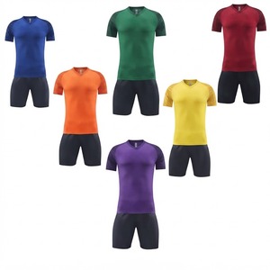 Uniformes de Fútbol para Hombre con Cuello en V y Manga Corta, Transpirables, de Secado Rápido, con Protección UV Regular, Antibacterianos, de Poliéster - Product Image 1