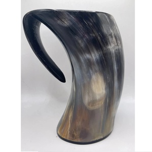 Chope à bière en corne de buffle naturelle gravée à la main, polie, en résine, avec logo personnalisé, cadeau de fête - Product Image 4