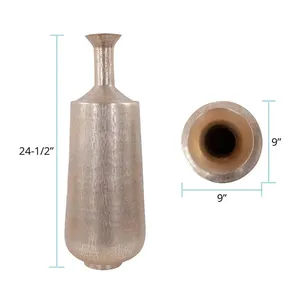 Vase à fleurs en métal doré contemporain fait main, support haut de gamme pour arrangements floraux, pour architectes, designers d'intérieur, maisons de luxe - Product Image 4